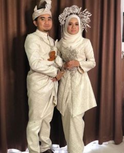 16 Inspirasi Baju Kahwin Songket Yang Confirm Anda 