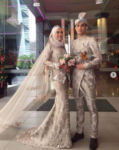 16 Inspirasi Baju Kahwin Songket Yang Confirm Anda 